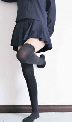 黑白森林在线