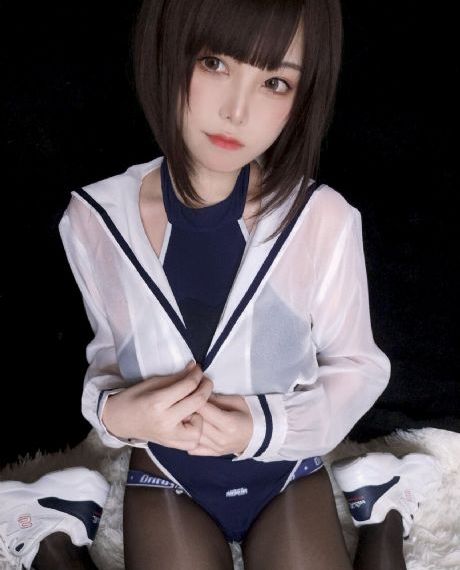 《小镇姑娘》在线观看