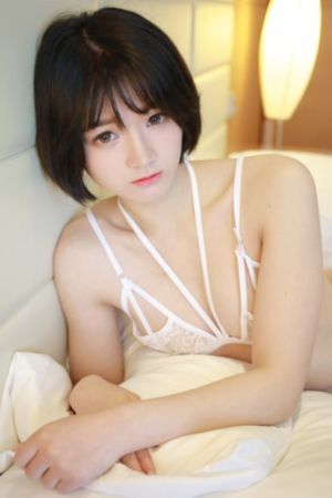叶子楣裸乳照无奶罩视频