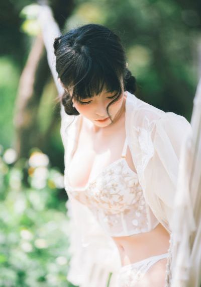 写真福利理论片在线播放