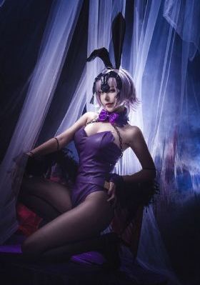 公妇乱淫1一13小说