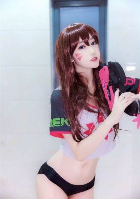 丰满女老板bd高清2